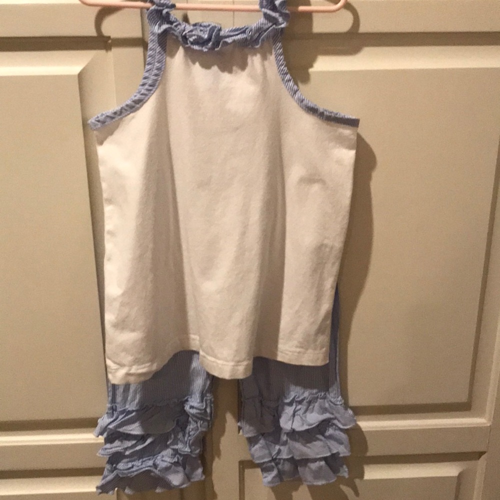 Just blanks blue and white sz 6 outfit.